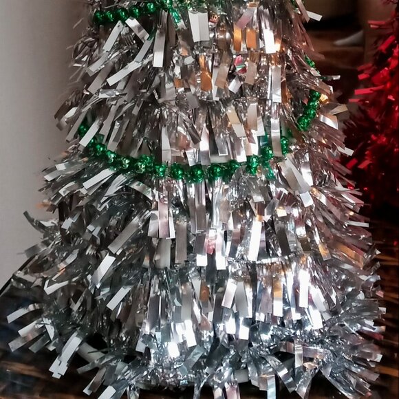 Set of 4 Sparkly Tinsel Tabletop Christmas Trees Decor - Picture 5 of 9